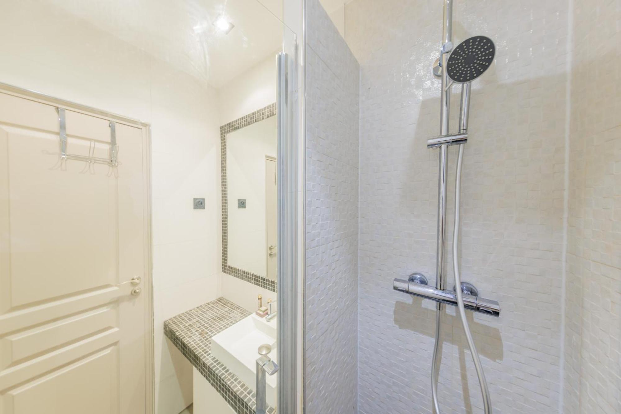 Cmg Residence Saint Lazare Paris Exterior foto